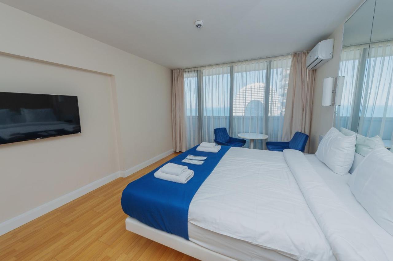Orbi City Center Sea View Aparthotel Batumi Exterior foto