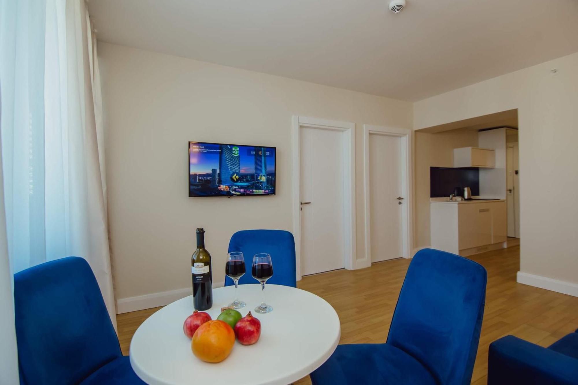 Orbi City Center Sea View Aparthotel Batumi Exterior foto